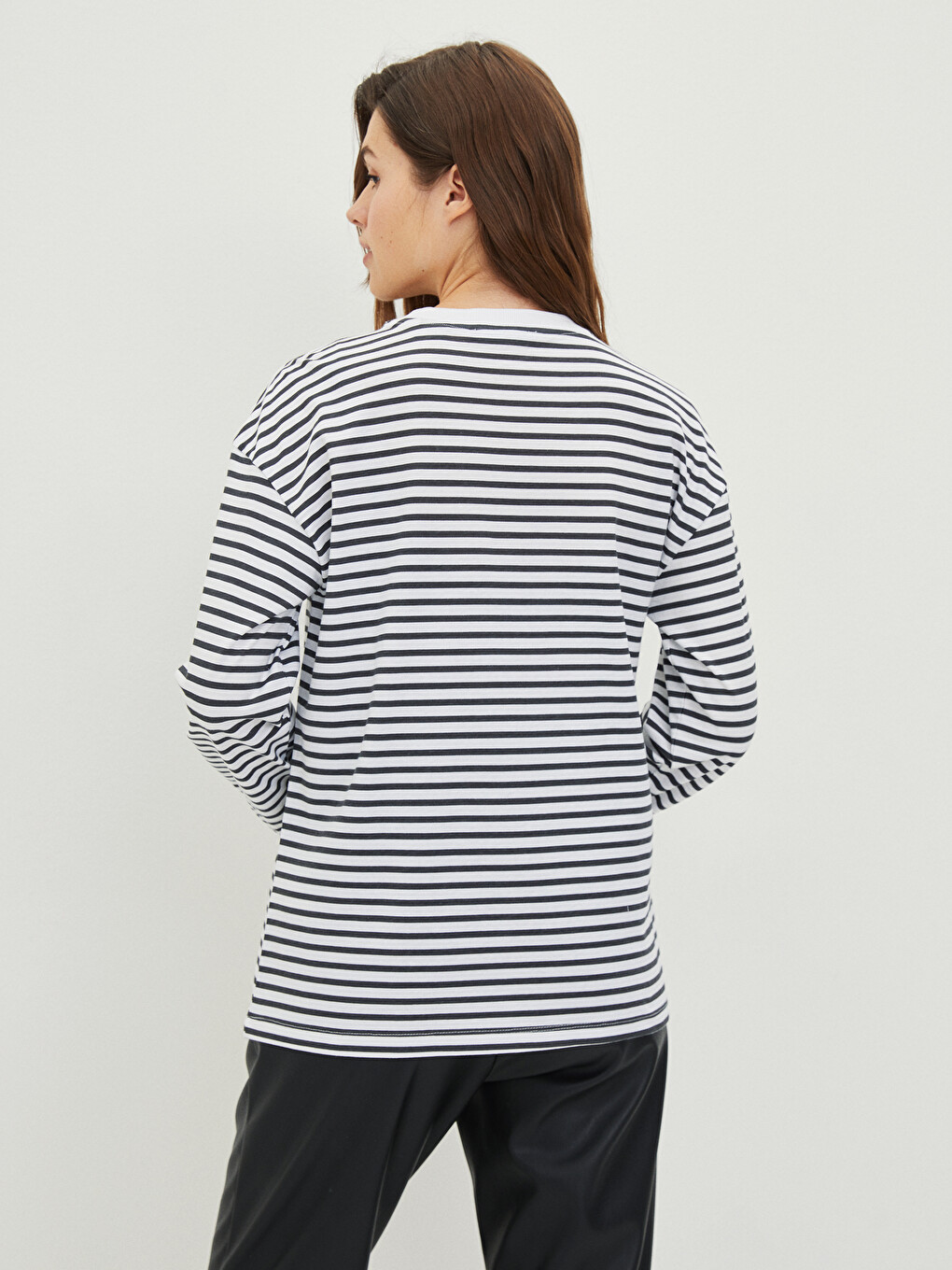 Crew Neck Striped Daisy Duck Printed Long Sleeve Cotton Maternity T-Shirt-4