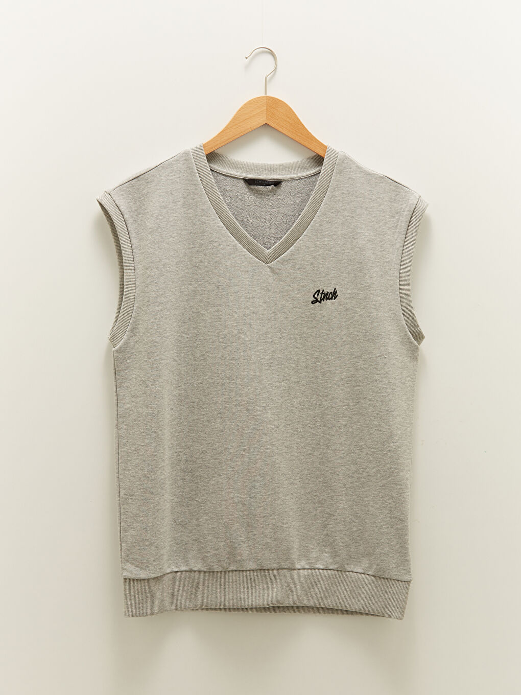 LC Waikiki V-Neck Sleeveless Men's Sweatshirt with Embroidery -W1GI04Z8-LAL