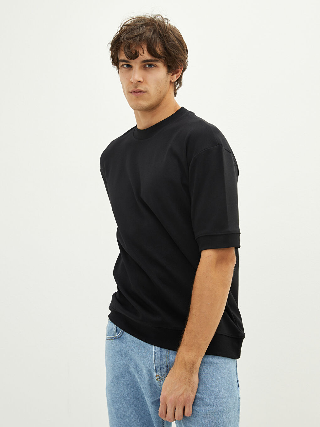 Суитшърт с кръгло деколте и къс ръкав за мъже-2