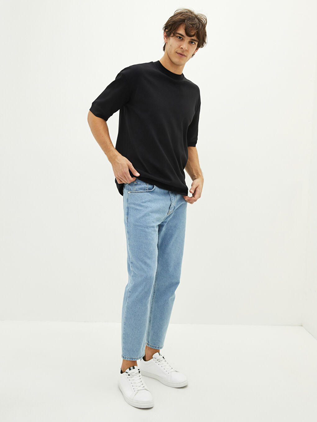 Суитшърт с кръгло деколте и къс ръкав за мъже-3