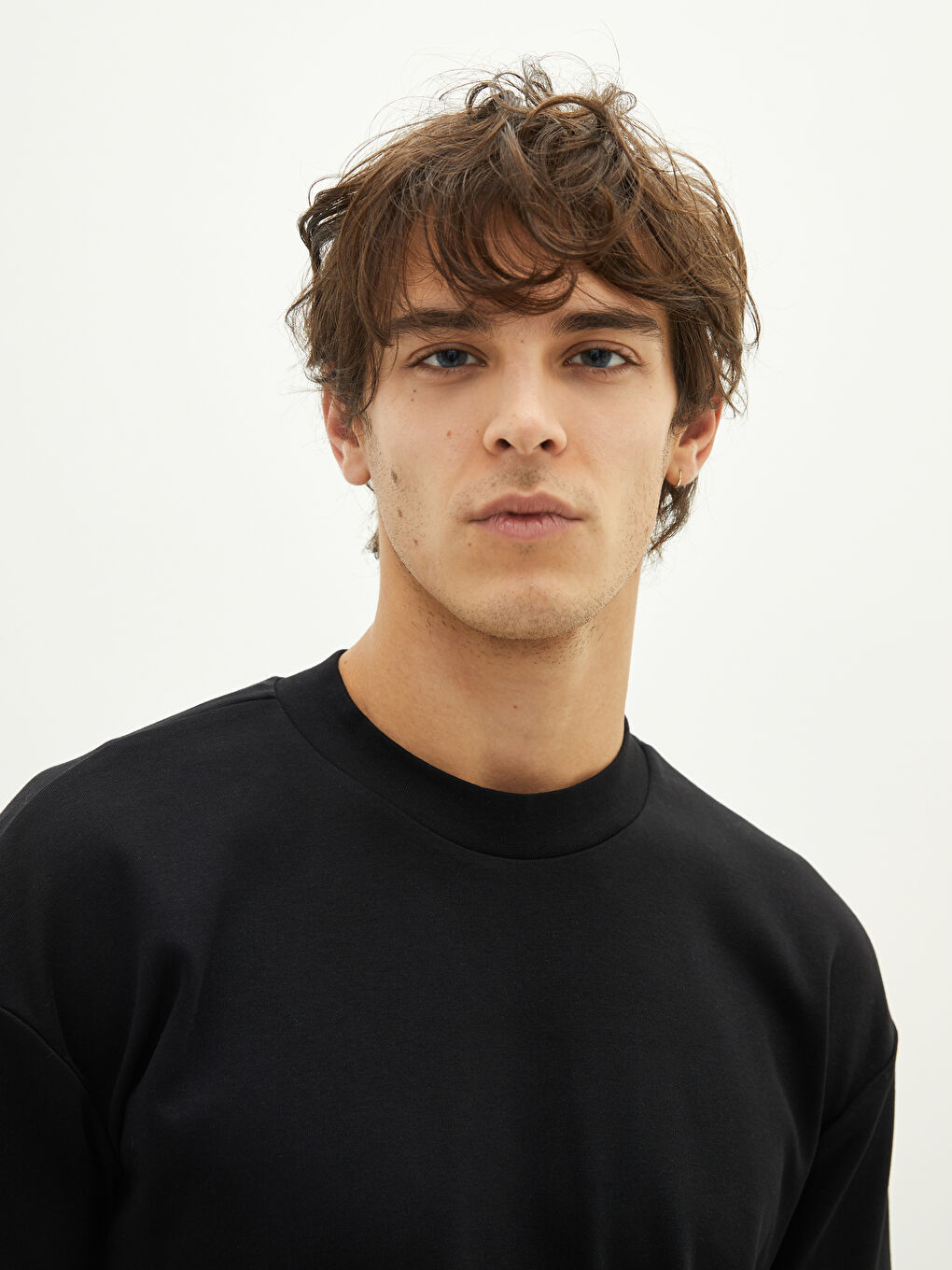 Суитшърт с кръгло деколте и къс ръкав за мъже-4