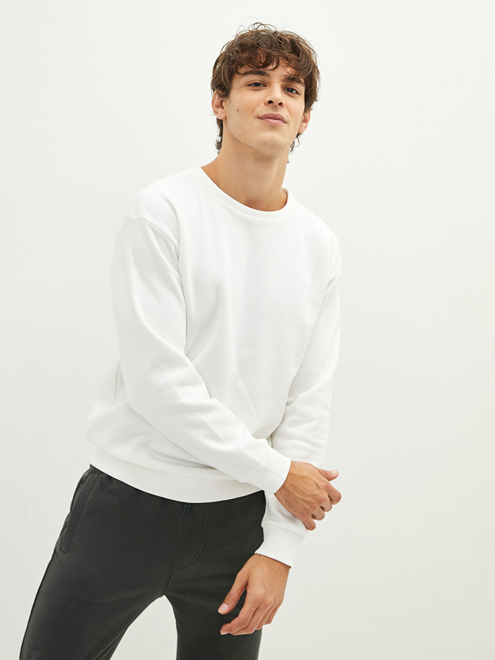 Ekru Bisiklet Yaka Uzun Kollu Erkek Kalın Sweatshirt-1