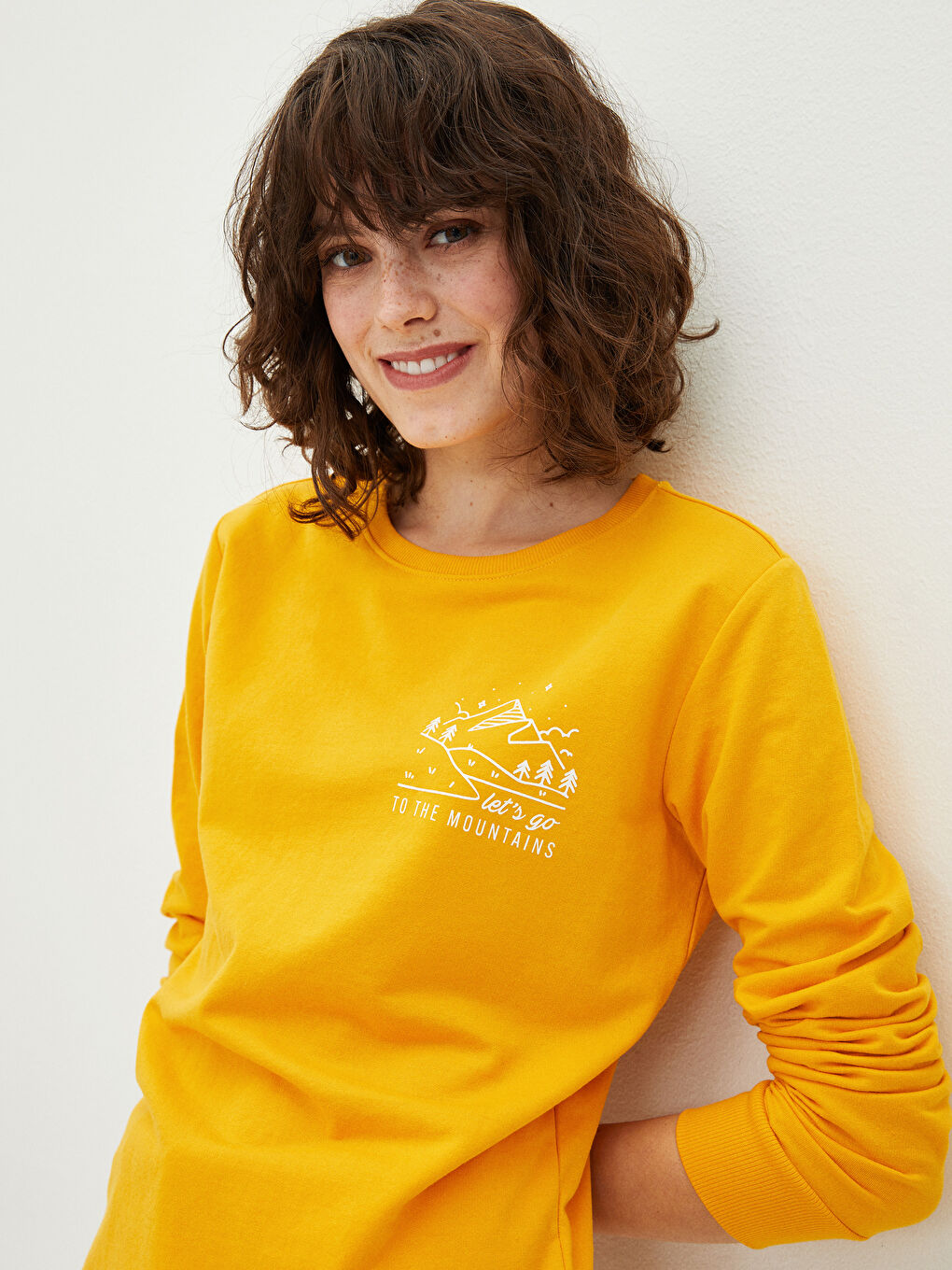 Crew Neck Printed Long Sleeve Women's Sweatshirt-1