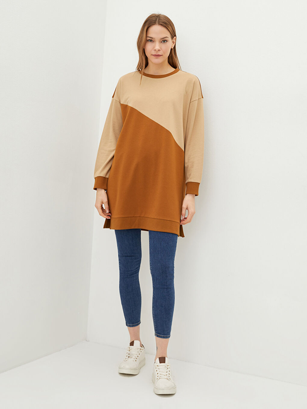 LCWAIKIKI Basic Rundhalsausschnitt Langarm Damen Sweatshirt-Tunika mit Farbblock -W1GJ36Z8-H4M
