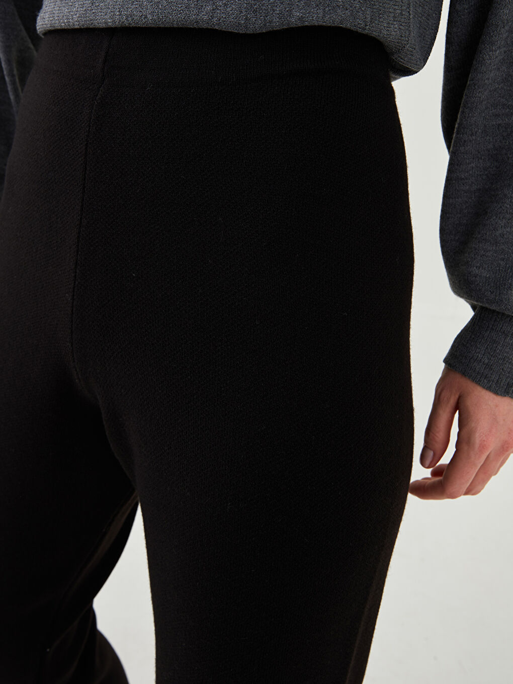 Γυναικεία Παντελόνια Πλεκτά με Ελαστική Μέση και Απλό Σχέδιο-2