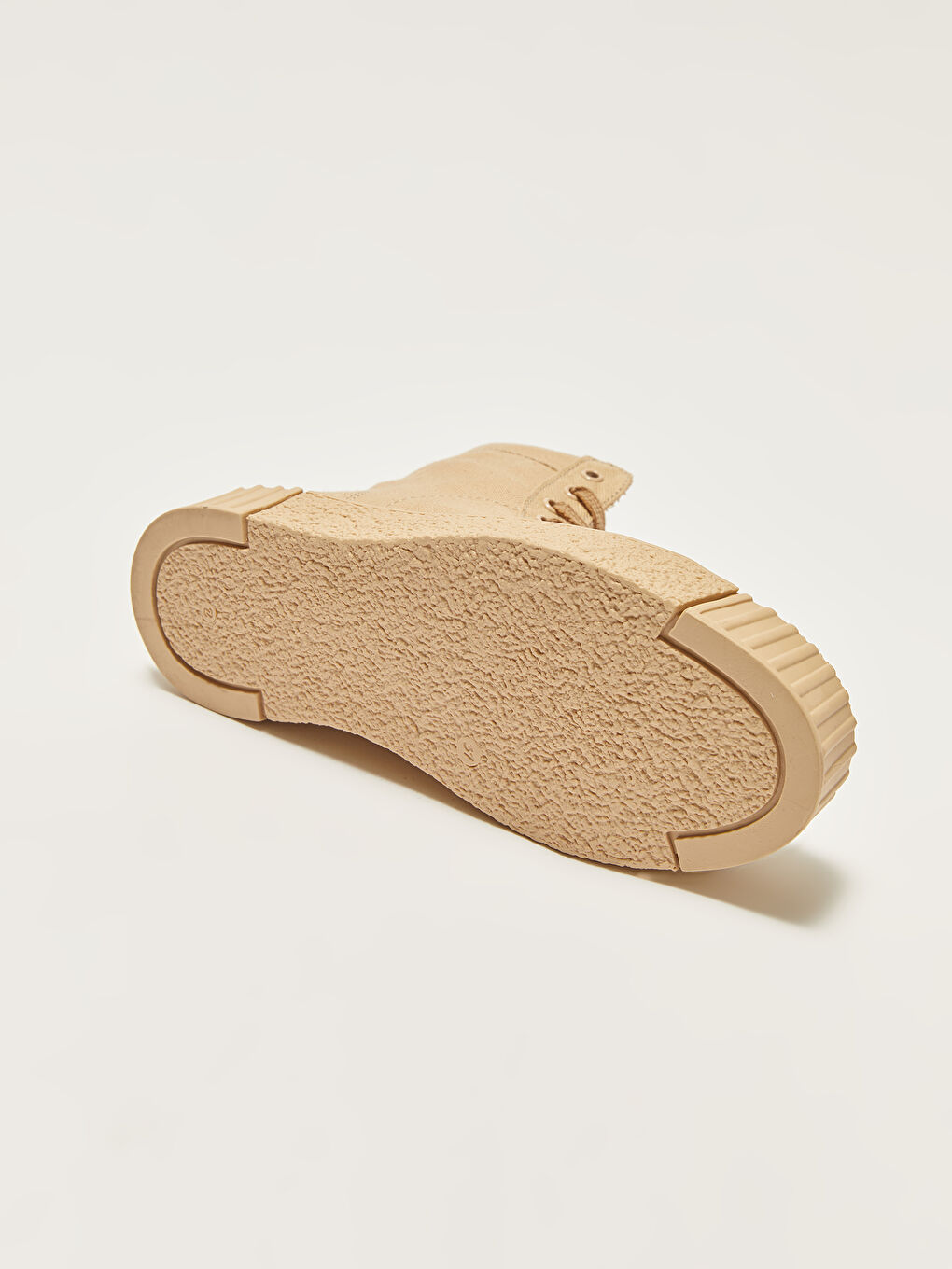 Женские спортивные туфли на толстой подошве с шнуровкой-3