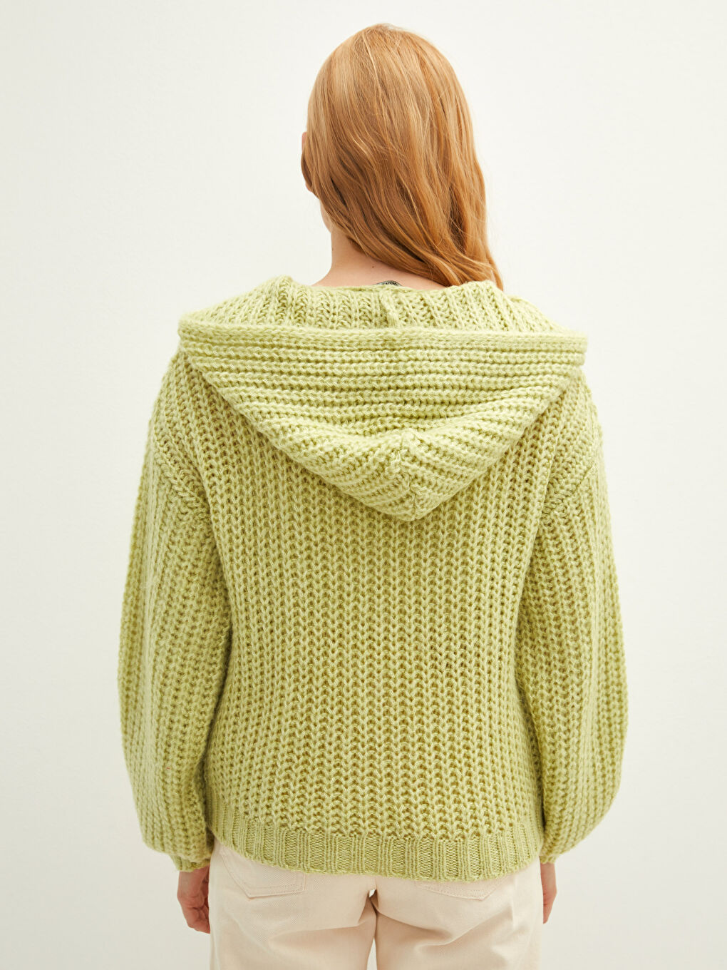 Pull-over à capuche régulier manches longues pour femmes en tricot-4