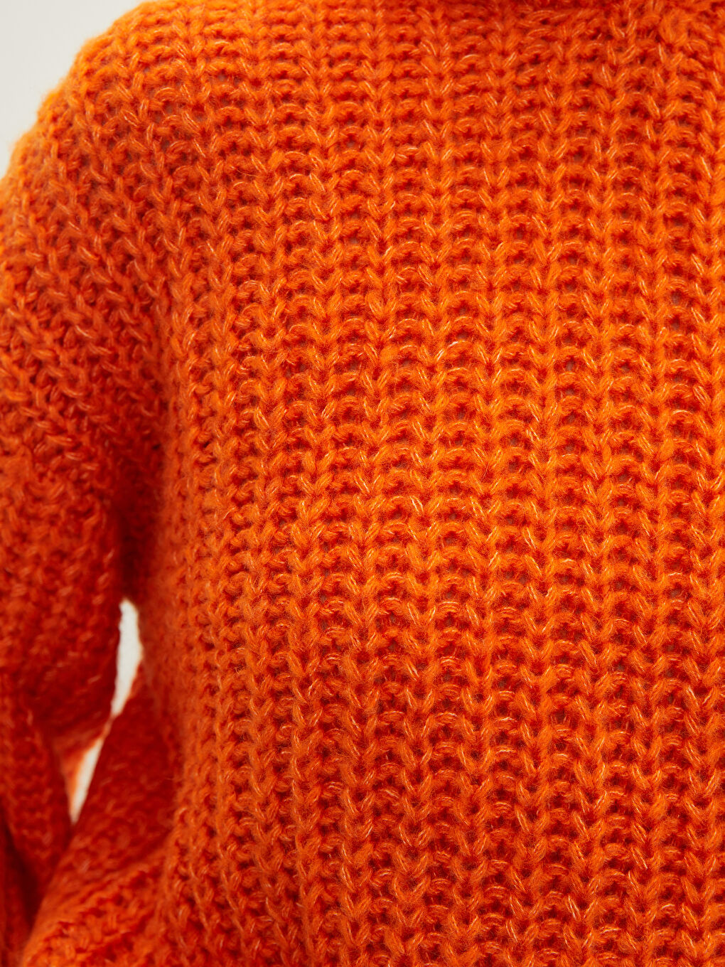 С капюшоном стандартный с длинным рукавом женский трикотажный свитер-3