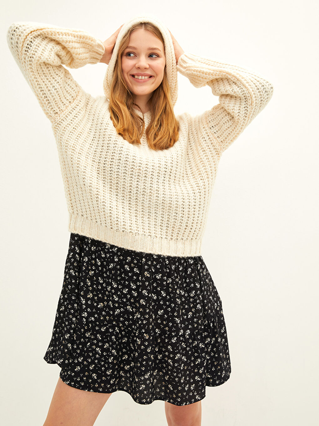 LCW Vision Kapuzensweater aus Trikot mit regulärer Passform und langen Ärmeln für Damen -W1GK21Z8-KNF