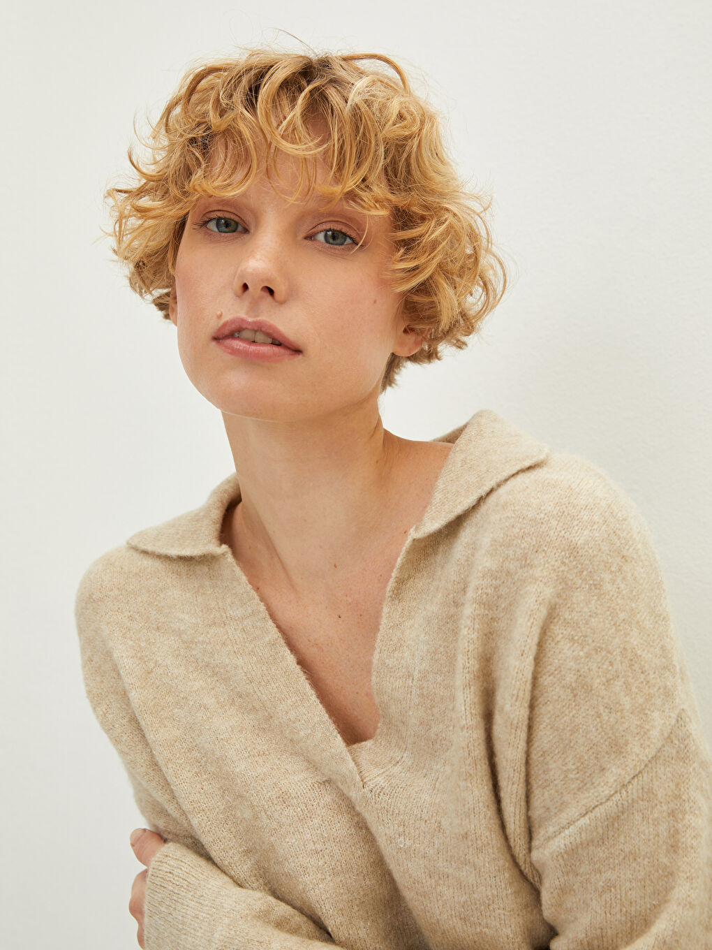 V Neck Plain Long Sleeve Women's Knitwear Sweater-3