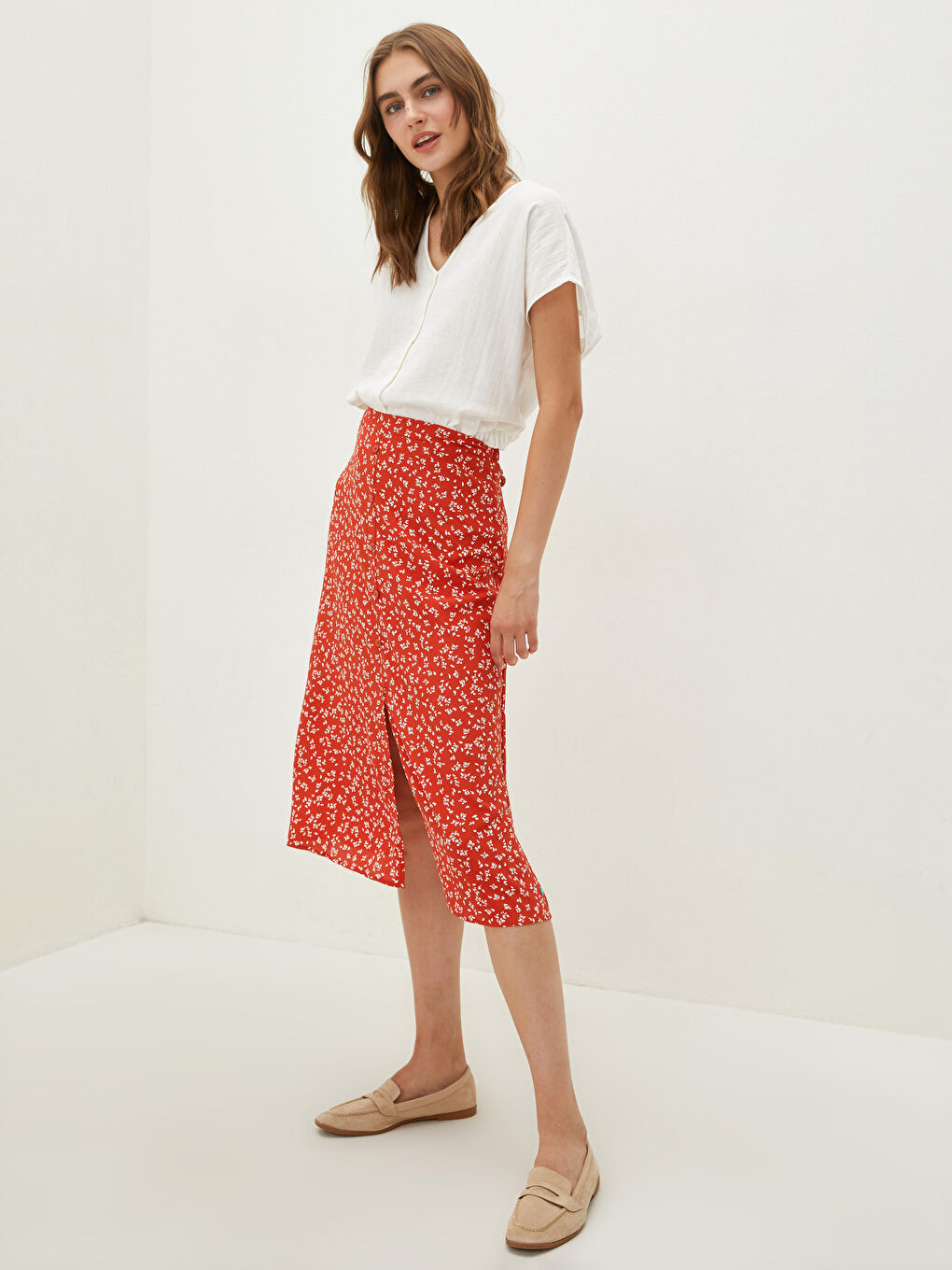 جيبة قماش كريب بقصة A ومزينة بنقشة وخصر مطاطي للسيدات-1