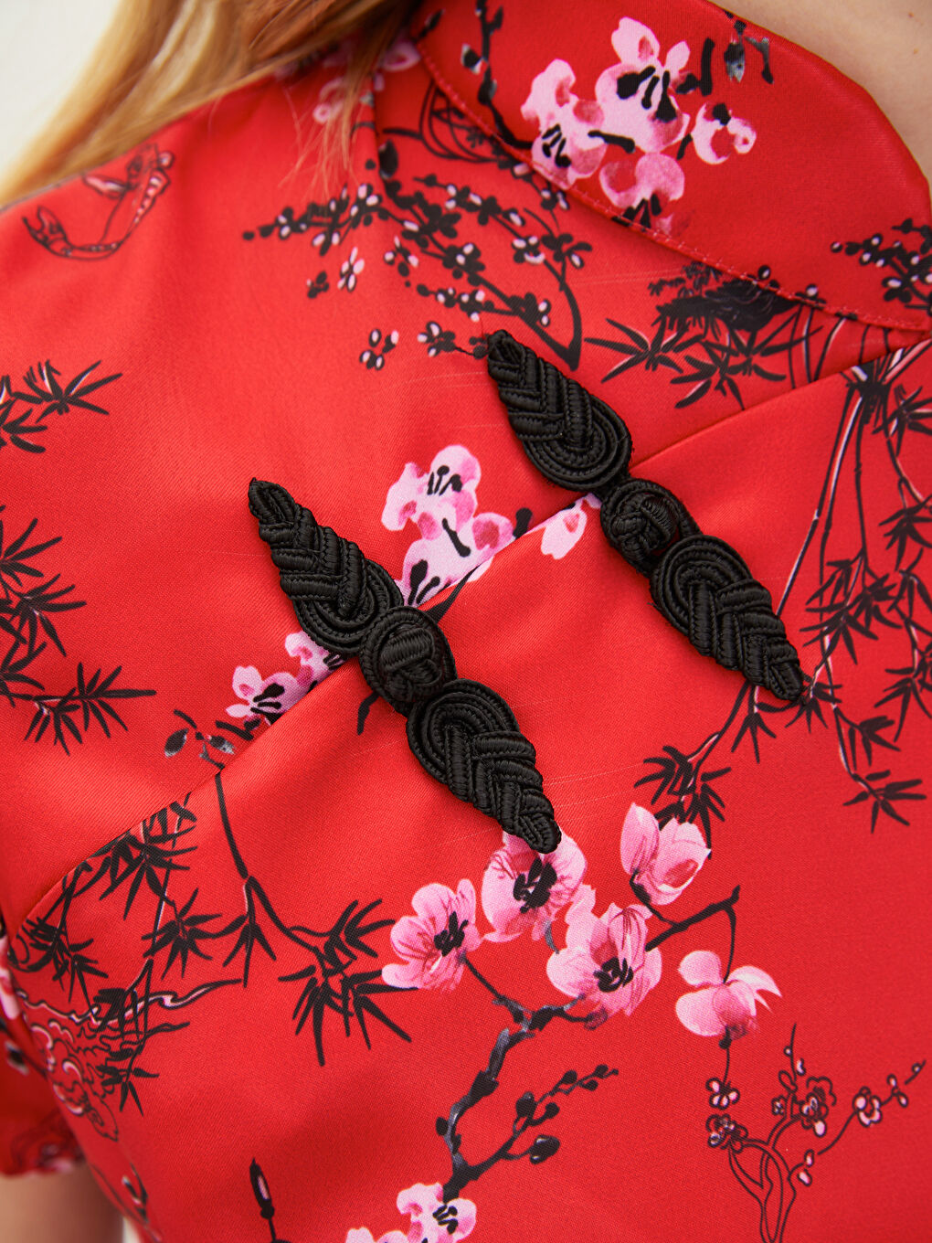 Magnificent Collar Floral Short Sleeve Satin Women's Bodycon Dress-3