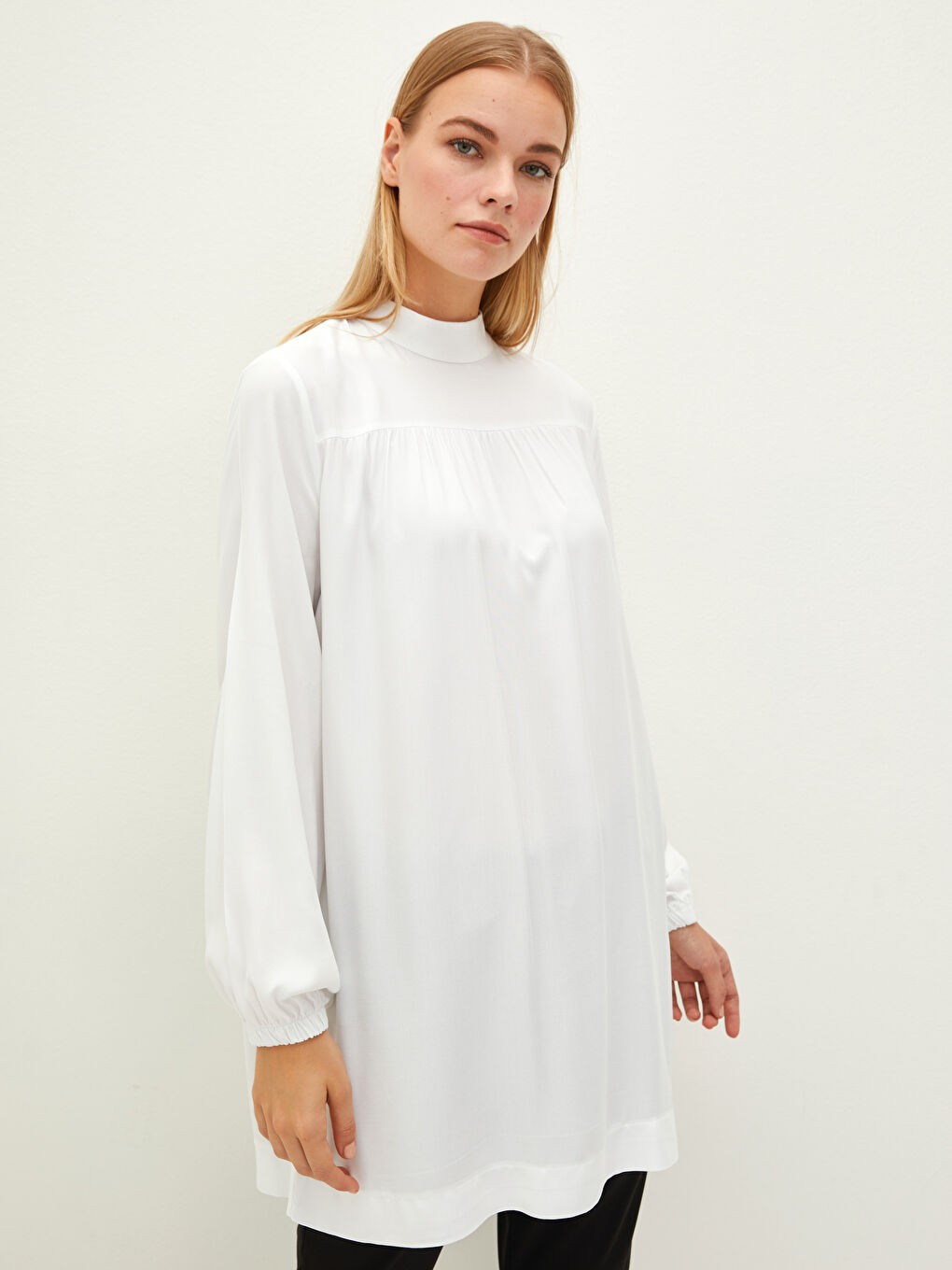 Ekru Hakim Yaka Düz Uzun Kollu Oversize Belmando Kumaş Kadın Tunik