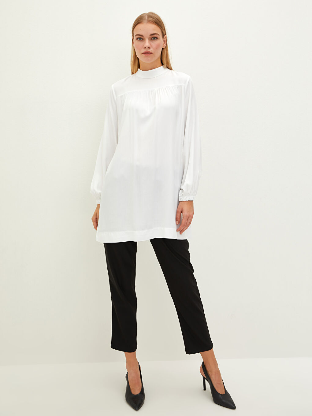 Ekru Hakim Yaka Düz Uzun Kollu Oversize Belmando Kumaş Kadın Tunik-2