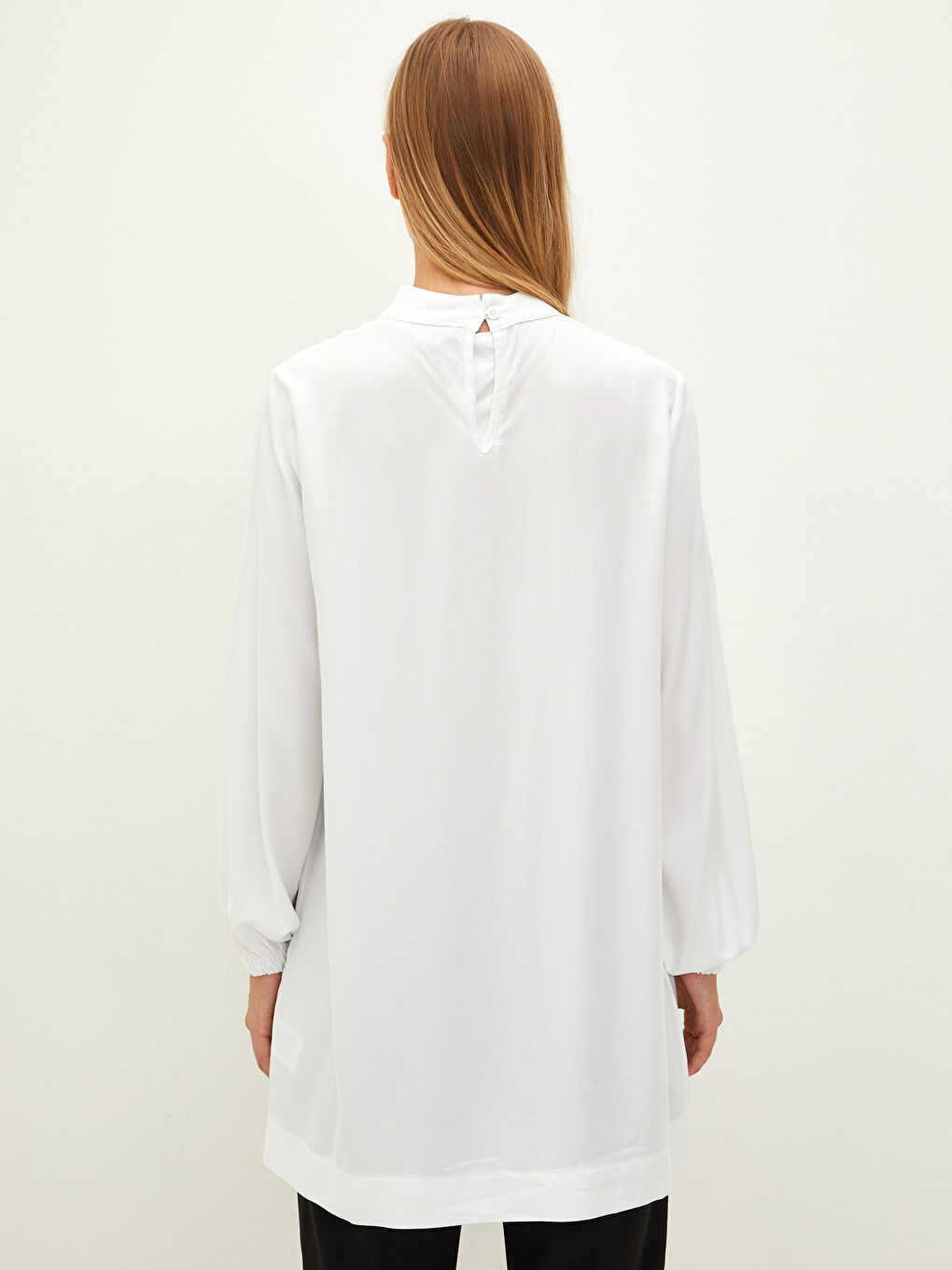 Ekru Hakim Yaka Düz Uzun Kollu Oversize Belmando Kumaş Kadın Tunik-3