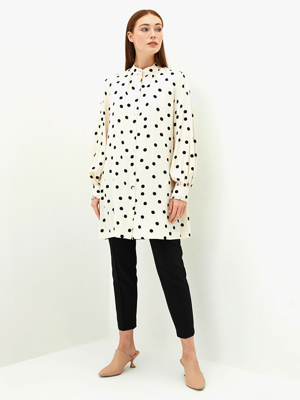 Hakim Yaka Puantiyeli Uzun Kollu Viskon Kadın Tunik-2