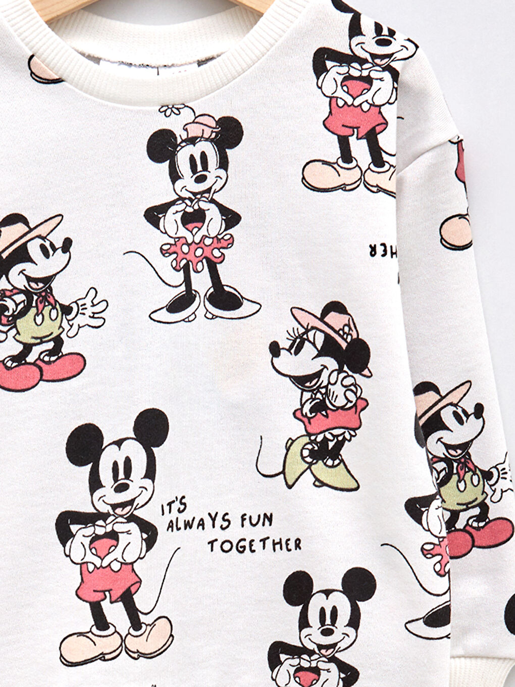 Ekru Bisiklet Yaka Uzun Kollu Minnie Mouse Baskılı Kız Bebek Sweatshirt-5