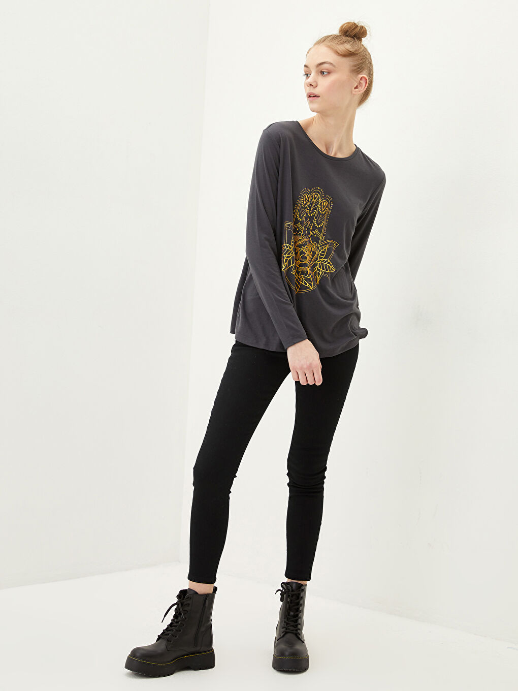 Crew Neck Printed Long Sleeve Women's T-Shirt-1