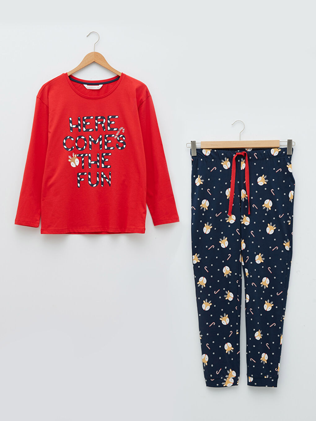 Crew Neck New Year Themed Cotton Women's Pajama Set-5