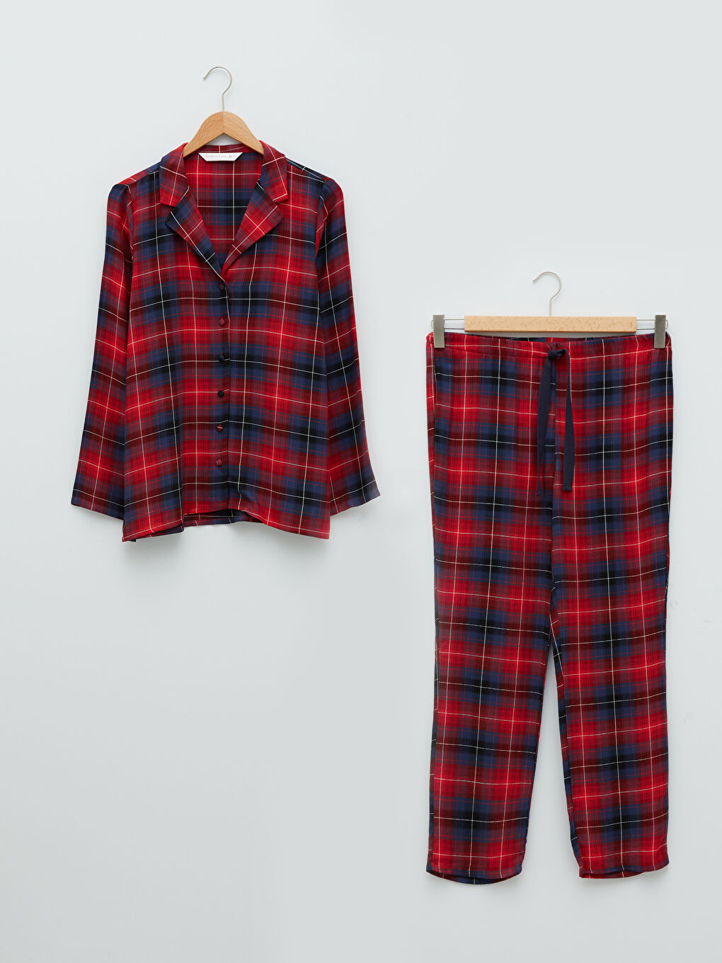 Ensemble de Pyjama à Col de Chemise Écossais Manches Longues en Viscose pour Femmes-4