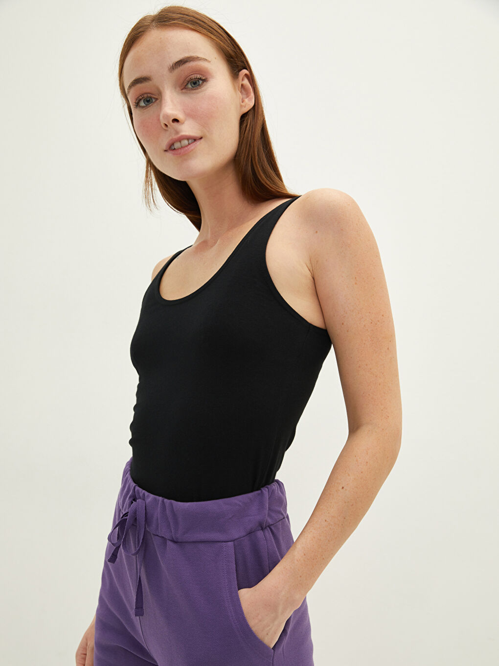Women's U Neck Plain Tank Top
