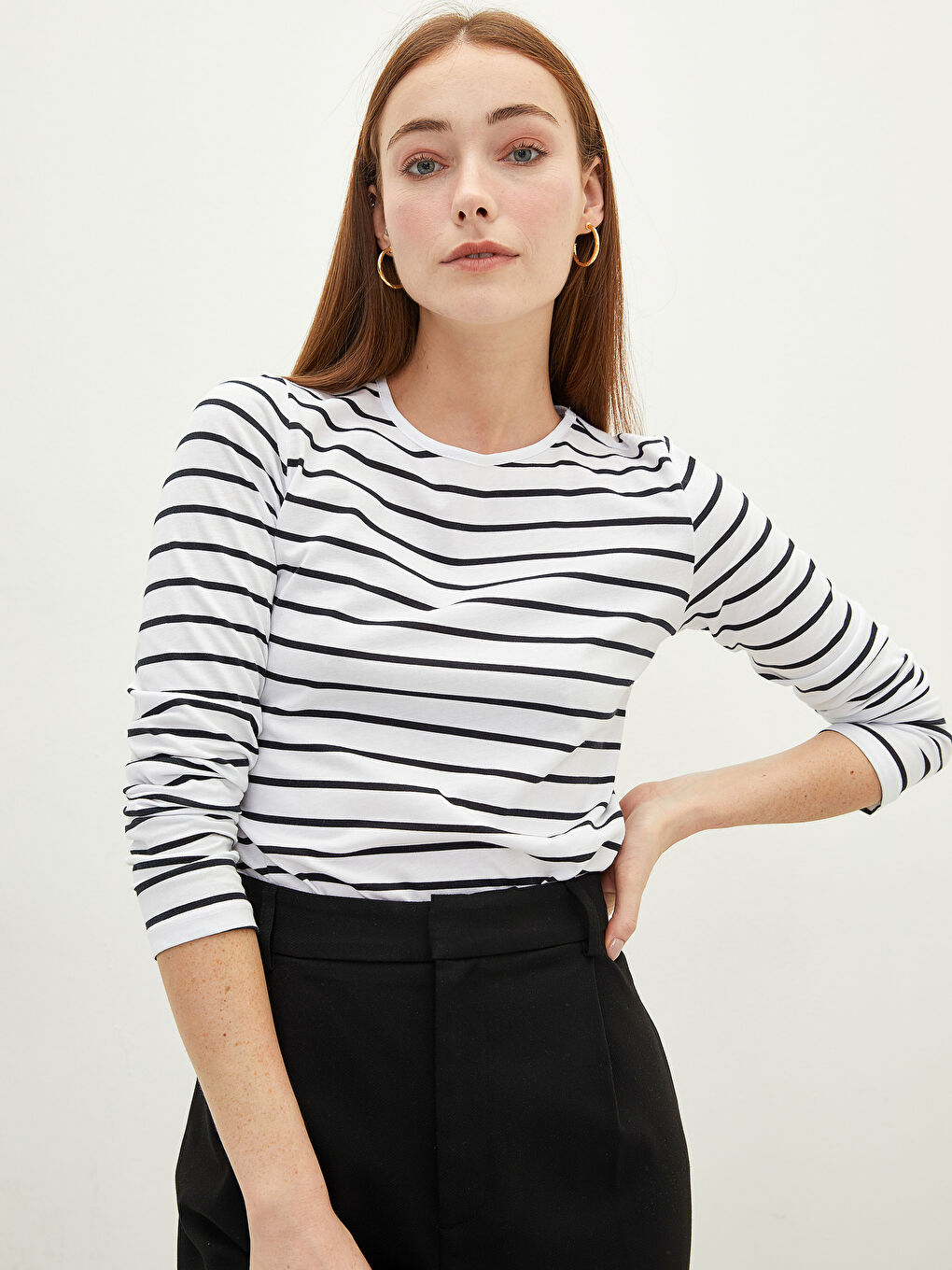 Siyah Bisiklet Yaka Çizgili Uzun Kollu Pamuklu Kadın Tişört