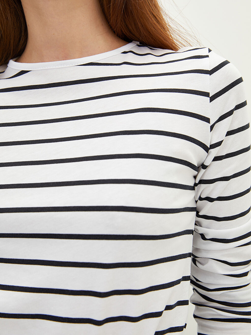 Siyah Bisiklet Yaka Çizgili Uzun Kollu Pamuklu Kadın Tişört-2