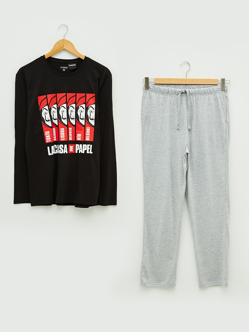 Standard Pattern La Casa De Papel Printed Men's Pajamas Set -W1GQ22Z8-RQN