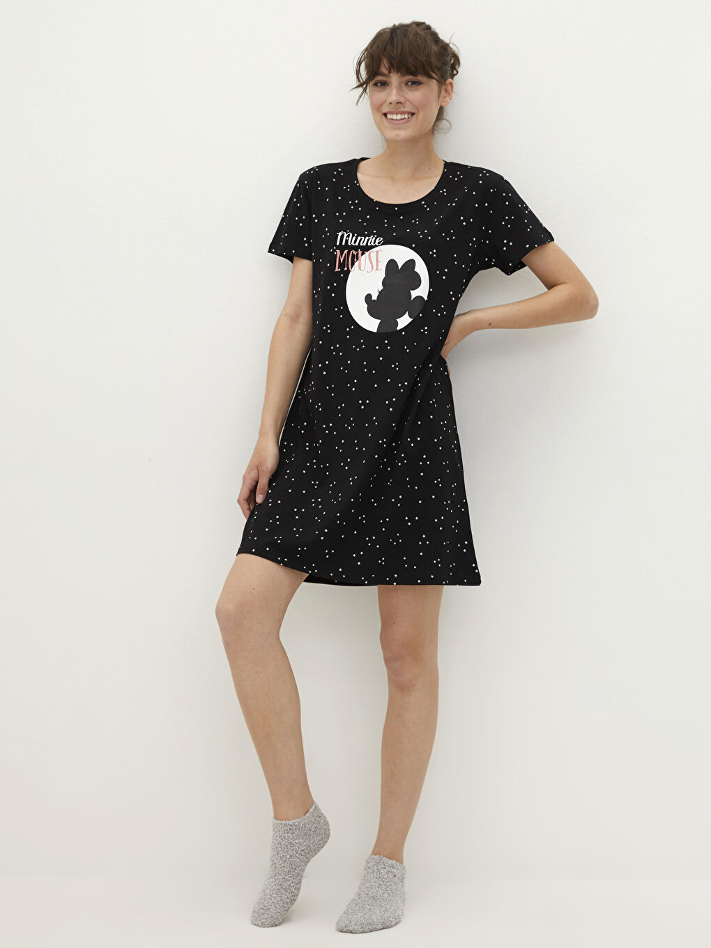 LCW DREAM Crew Neck Minnie Mouse Printed Short Sleeve Cotton Women's Nightgown -W1GQ47Z8-LQJ