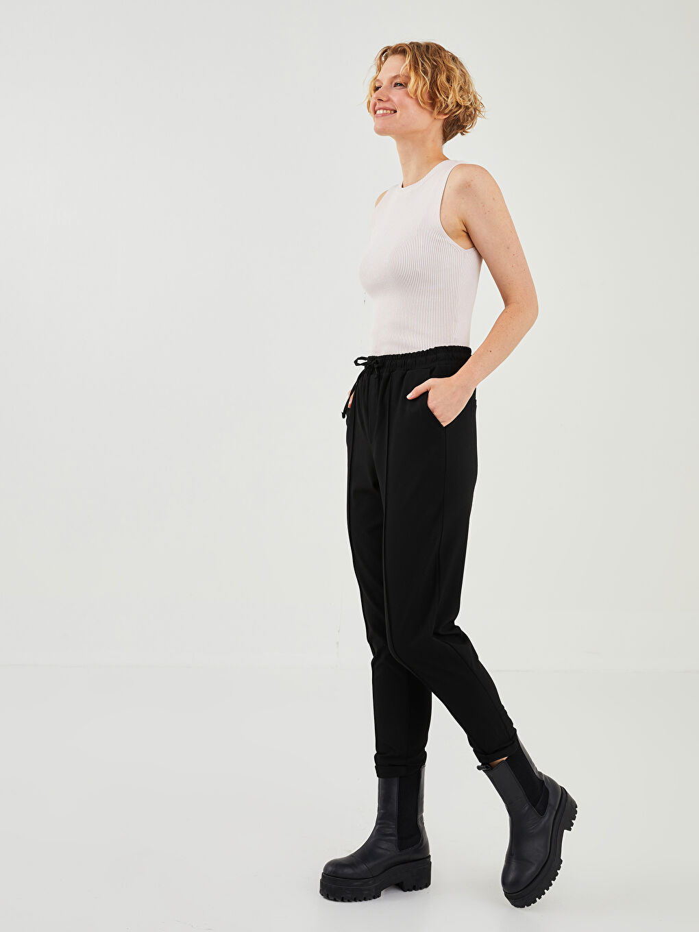 Elastic Waist Regular Pocket Detailed Women's Trousers -W1GQ53Z8-E0N