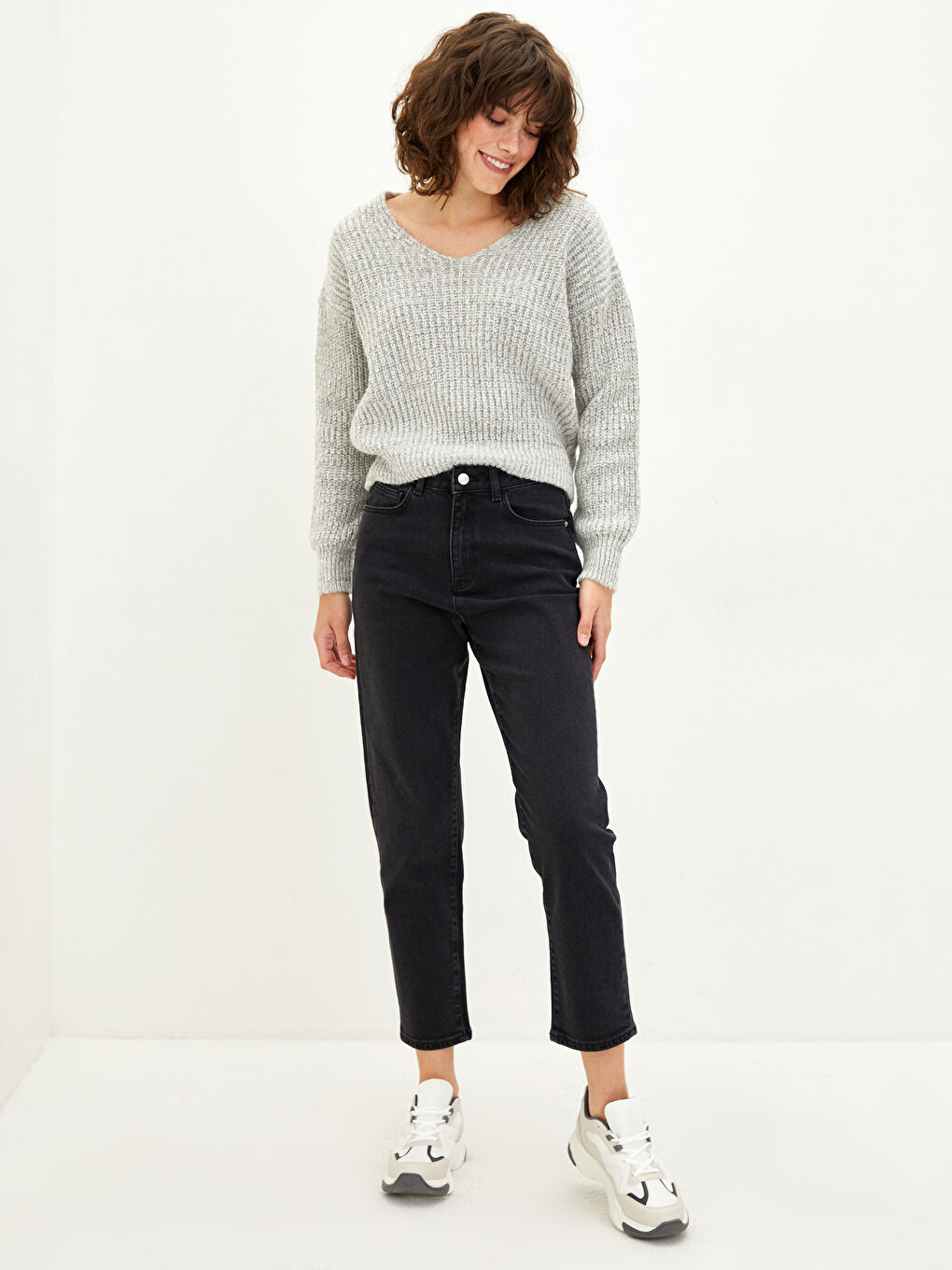 High Waisted Straight Fit Pocket Detailed Women's Rodeo Denim Trousers-2