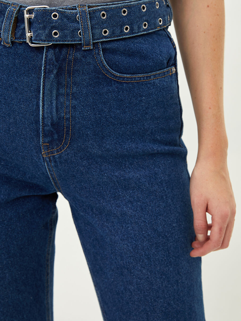 LCW Jeans High Waist Mom Fit Belt Detailed Rodeo Women's Jean Trousers -W1GR74Z8-507
