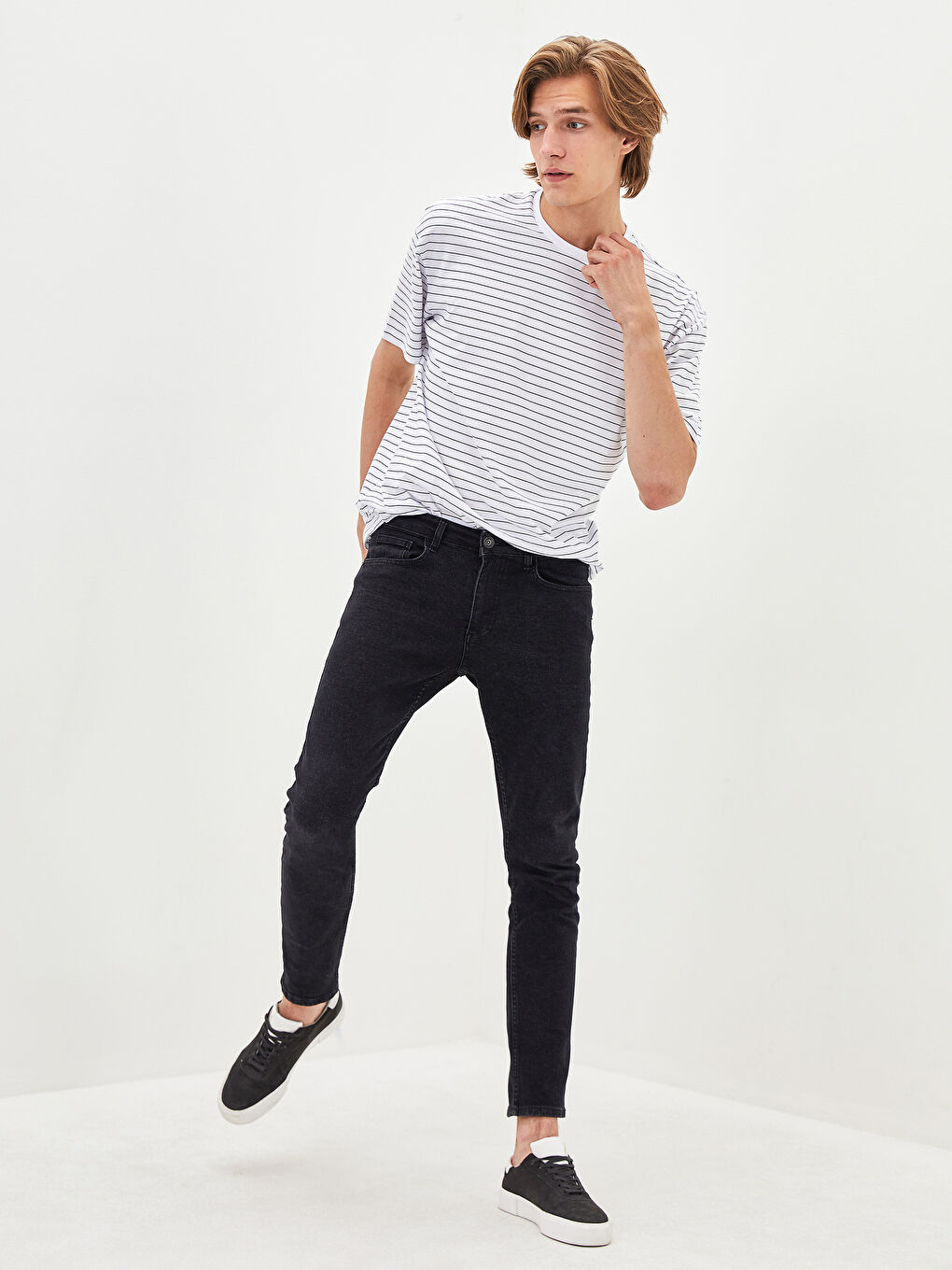 Beyaz Oversize Bisiklet Yaka Kısa Kollu Çizgili Penye Erkek Tişört-7