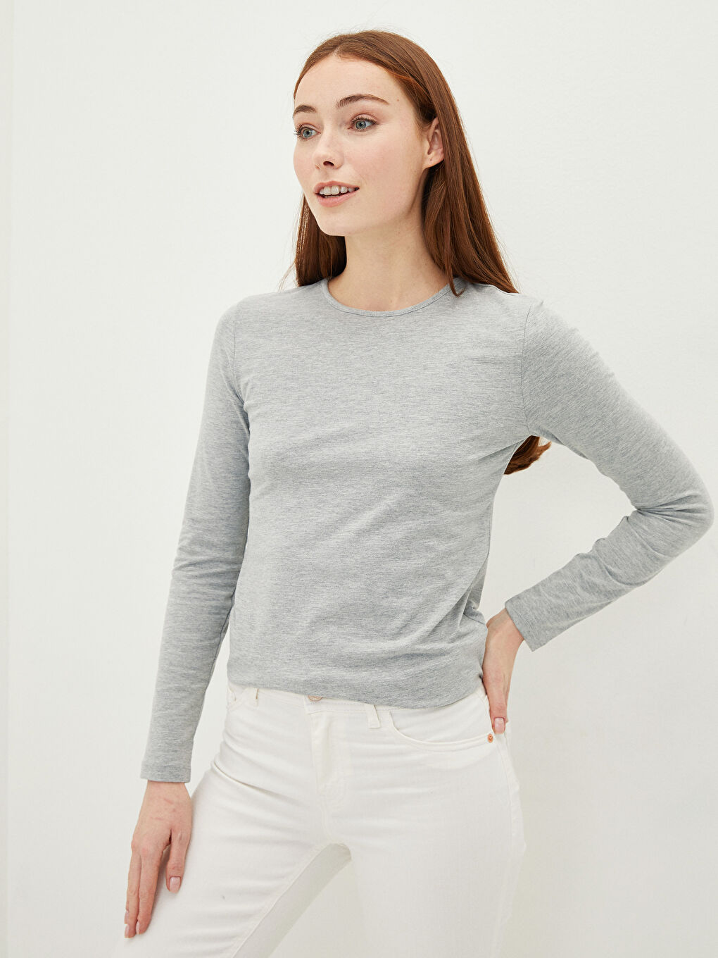 Gri Bisiklet Yaka Düz Uzun Kollu Kadın Tişört