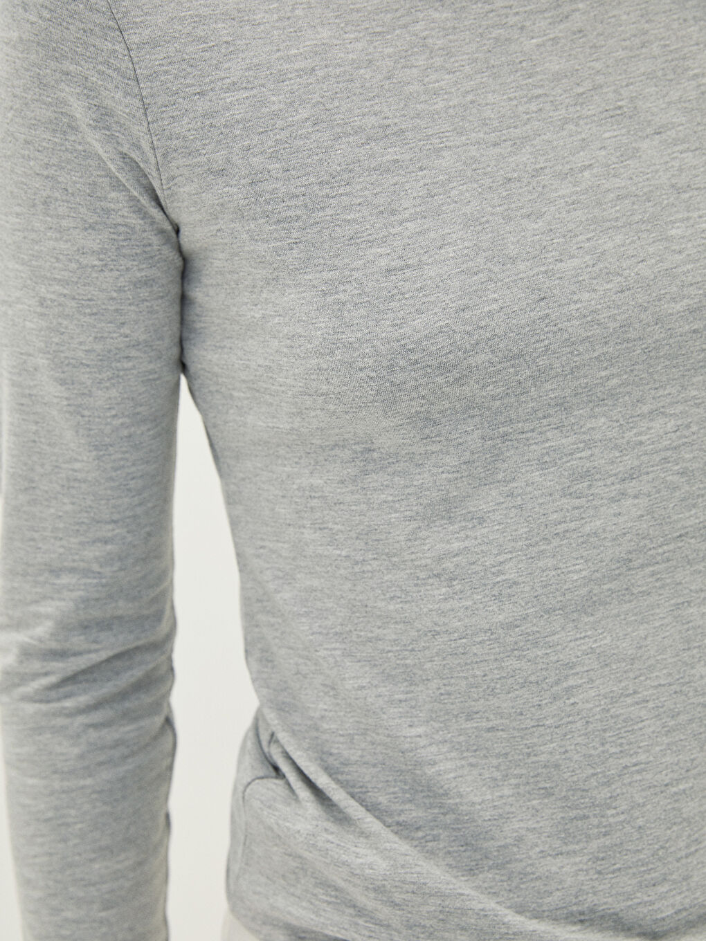 Gri Bisiklet Yaka Düz Uzun Kollu Kadın Tişört-2