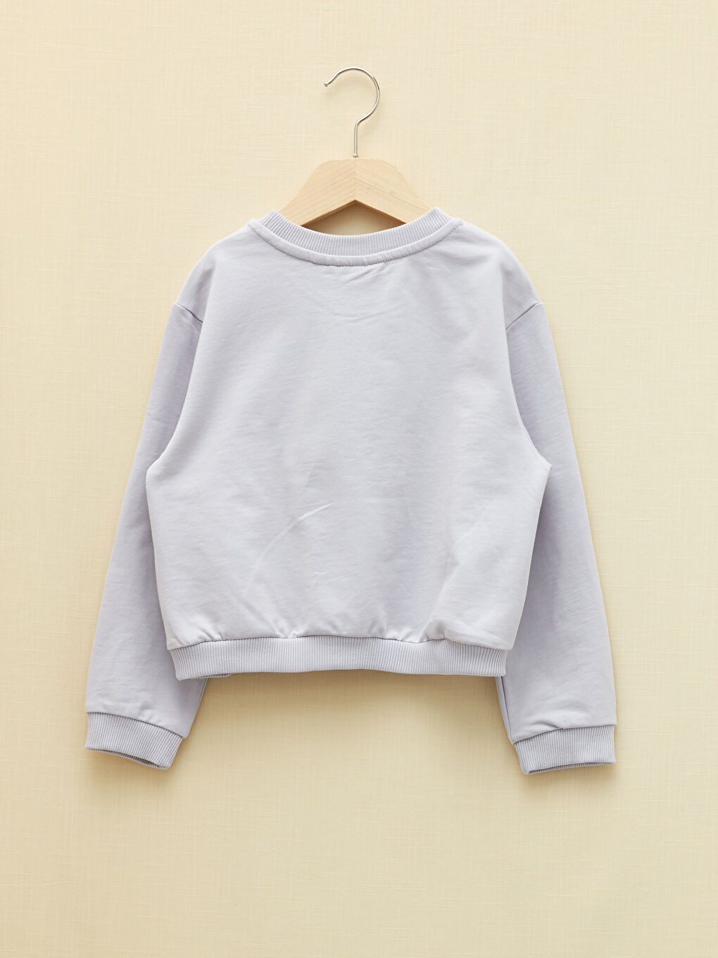 Lila Bisiklet Yaka Minnie ve Mickey Mouse Baskılı Uzun Kollu Kız Çocuk Sweatshirt-1