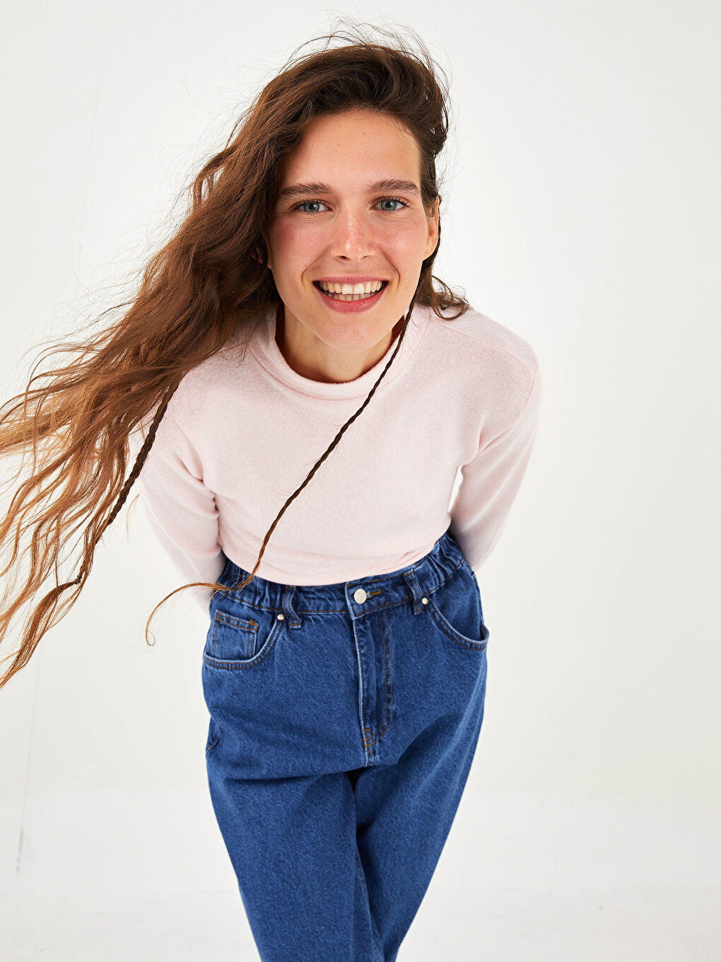 Pembe Dik Yaka Düz Uzun Kollu Kadın Tişört