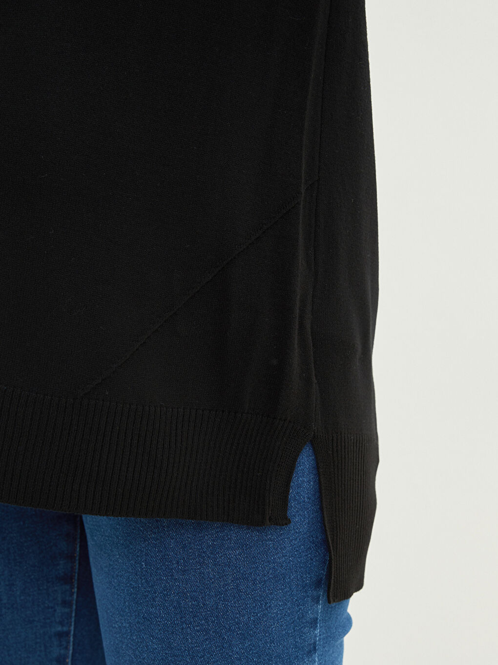 LCWAIKIKI Maternity Pull-over Maternité Col Rond Manches Longues Régulier en Tricot -W1GV39Z8-CVL