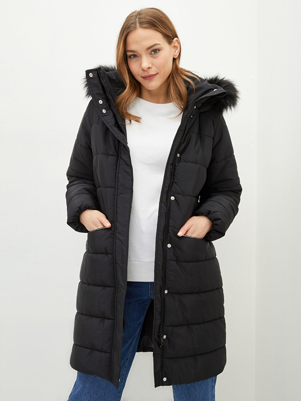 Doudoune Pour Femmes Avec Détail De Fourrure À Capuche Uni Épais À Manches Longues-2