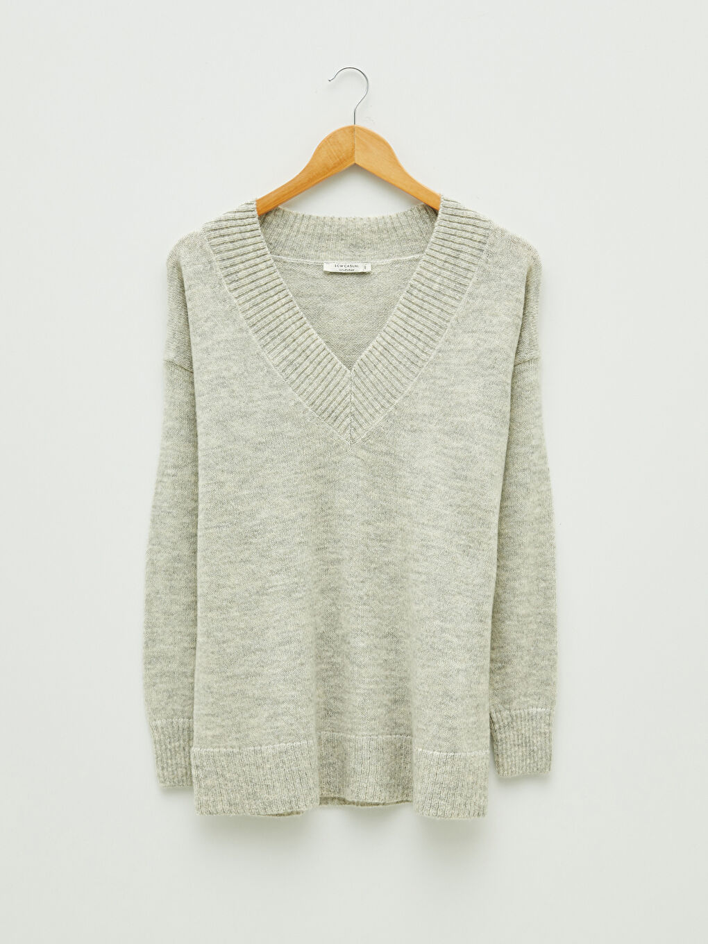 V Yaka Oversize Kadın Triko Kazak-5