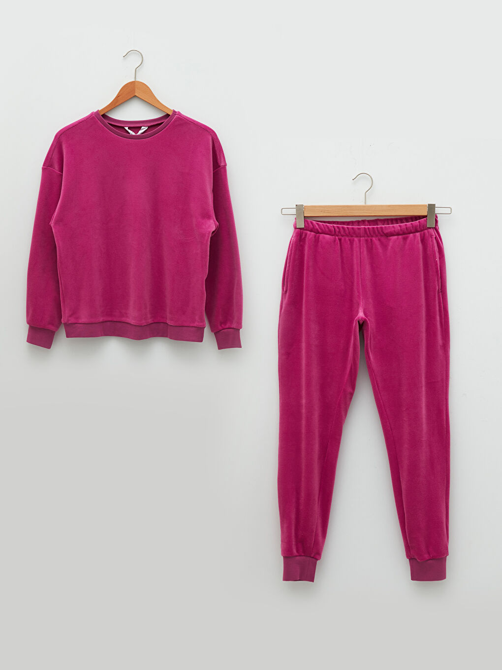 Mor Bisiklet Yaka Düz Uzun Kollu Kadife Kadın Pijama Takımı-5