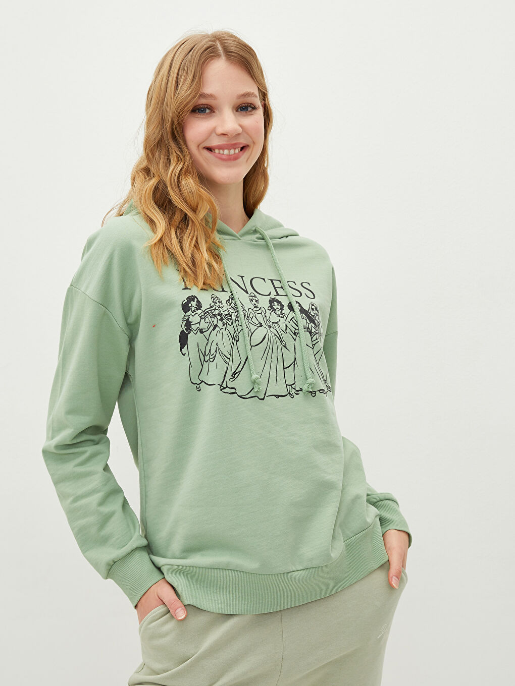 LCW Vision Hoodie Princess Printed Long Sleeve Women's Sweatshirt -W1GY46Z8-GDK