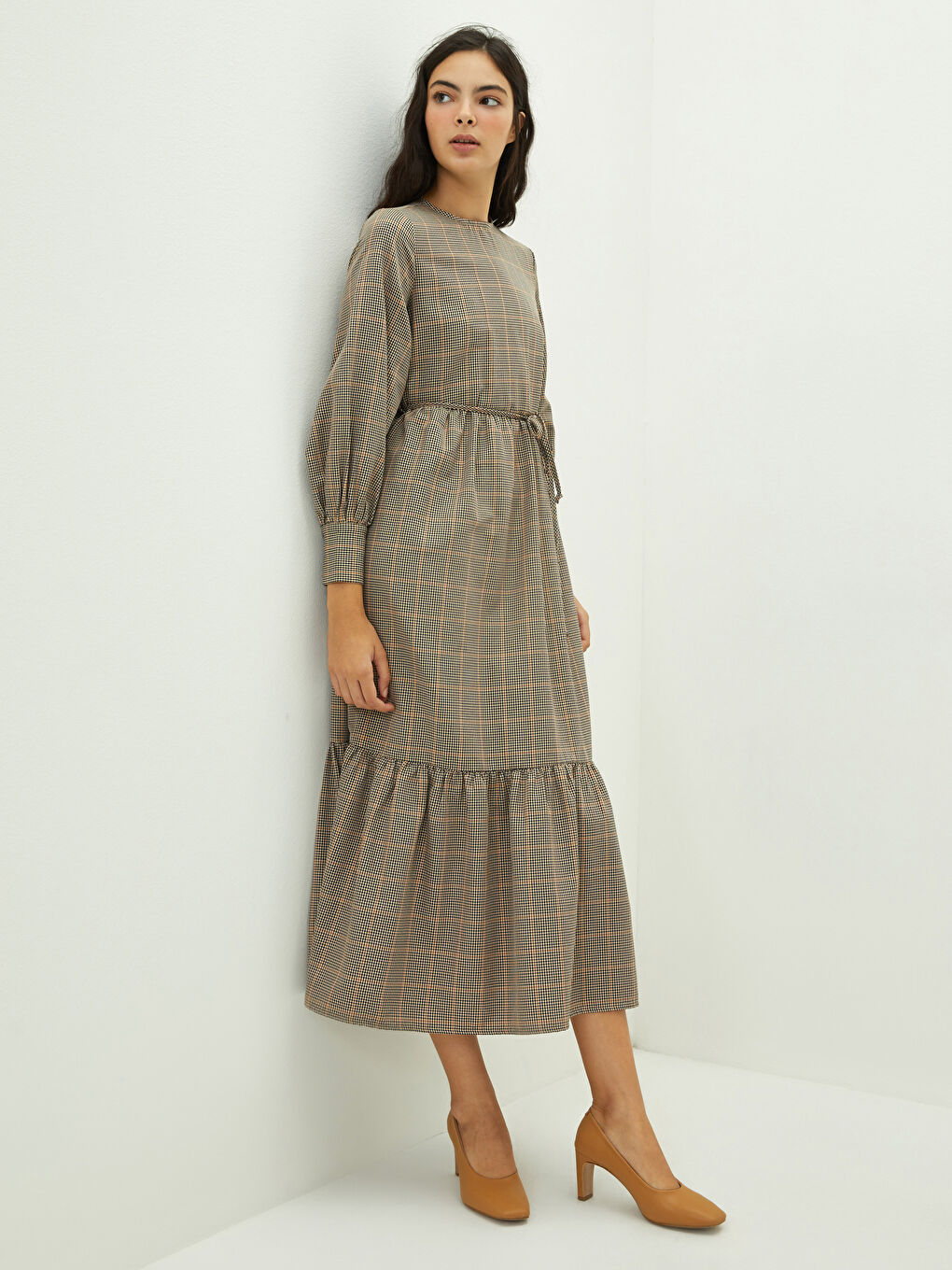 Kahverengi Bisiklet Yaka Ekose Beli Bağlama Detaylı Uzun Kollu Kadın Elbise