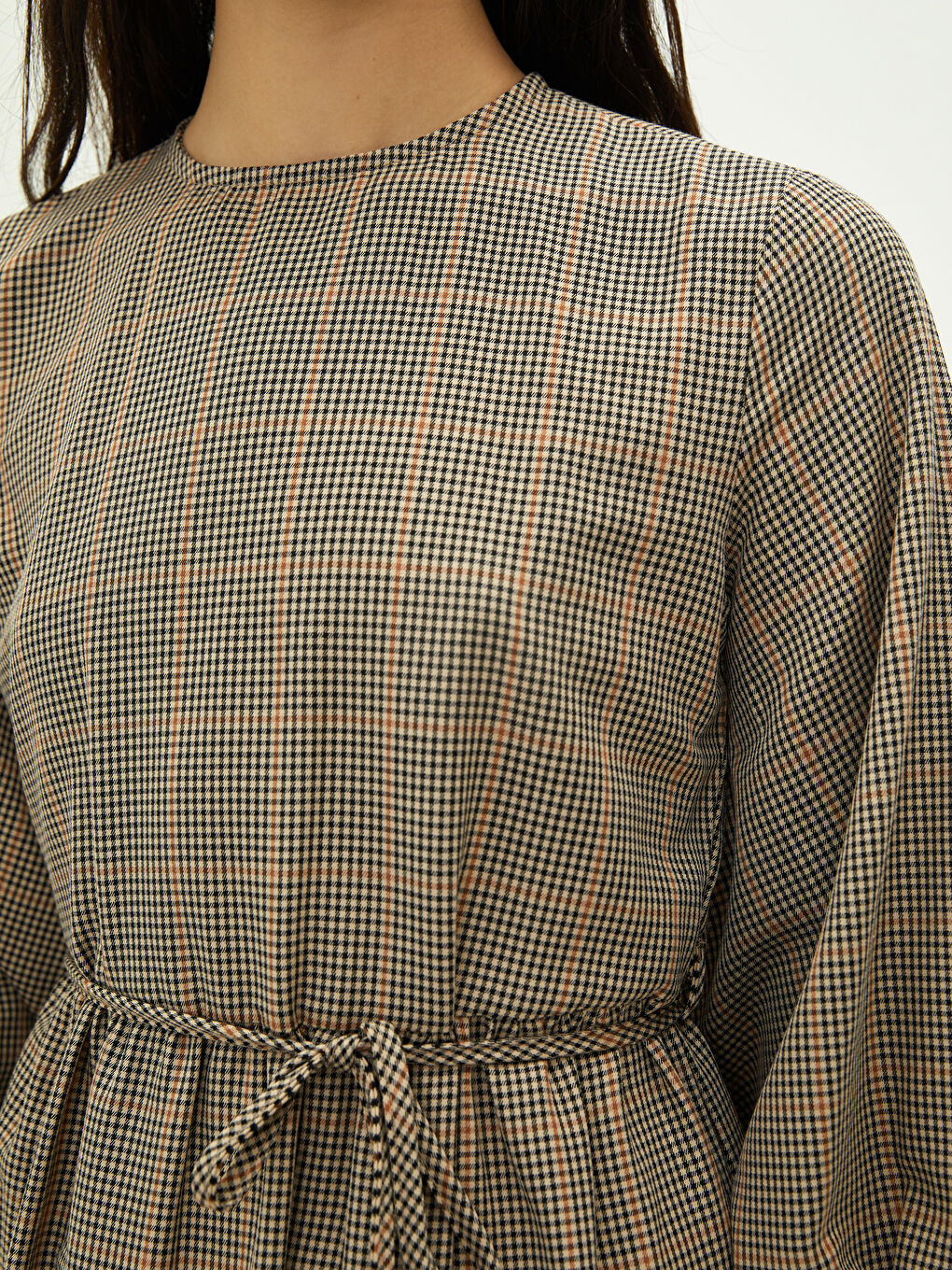 Kahverengi Bisiklet Yaka Ekose Beli Bağlama Detaylı Uzun Kollu Kadın Elbise-3