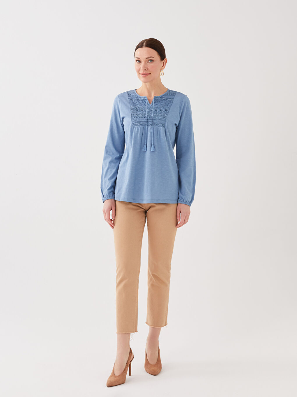 بلوزة كم طويل بياقة مربوطة بتفاصيل دانتيل للسيدات-2