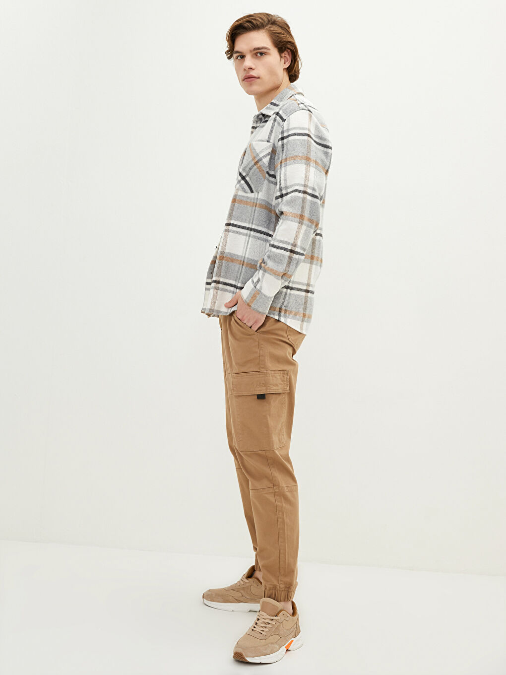 Slim Fit Twill Men's Cargo Trousers-1
