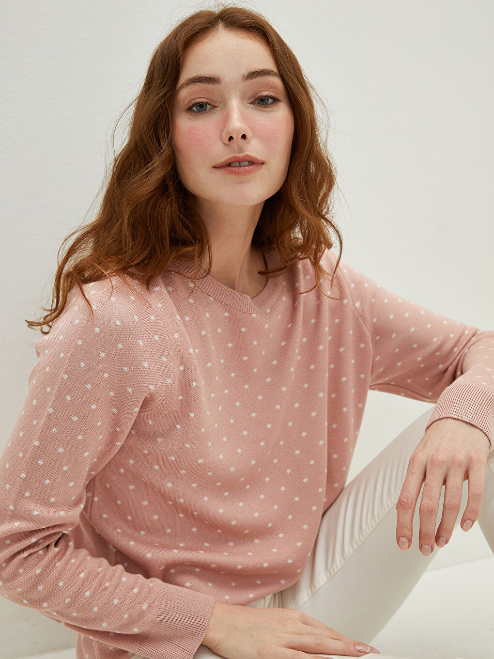 LCWAIKIKI Basic Crew Neck Polka Dot Women's Knitwear Sweater -W1H120Z8-FKR