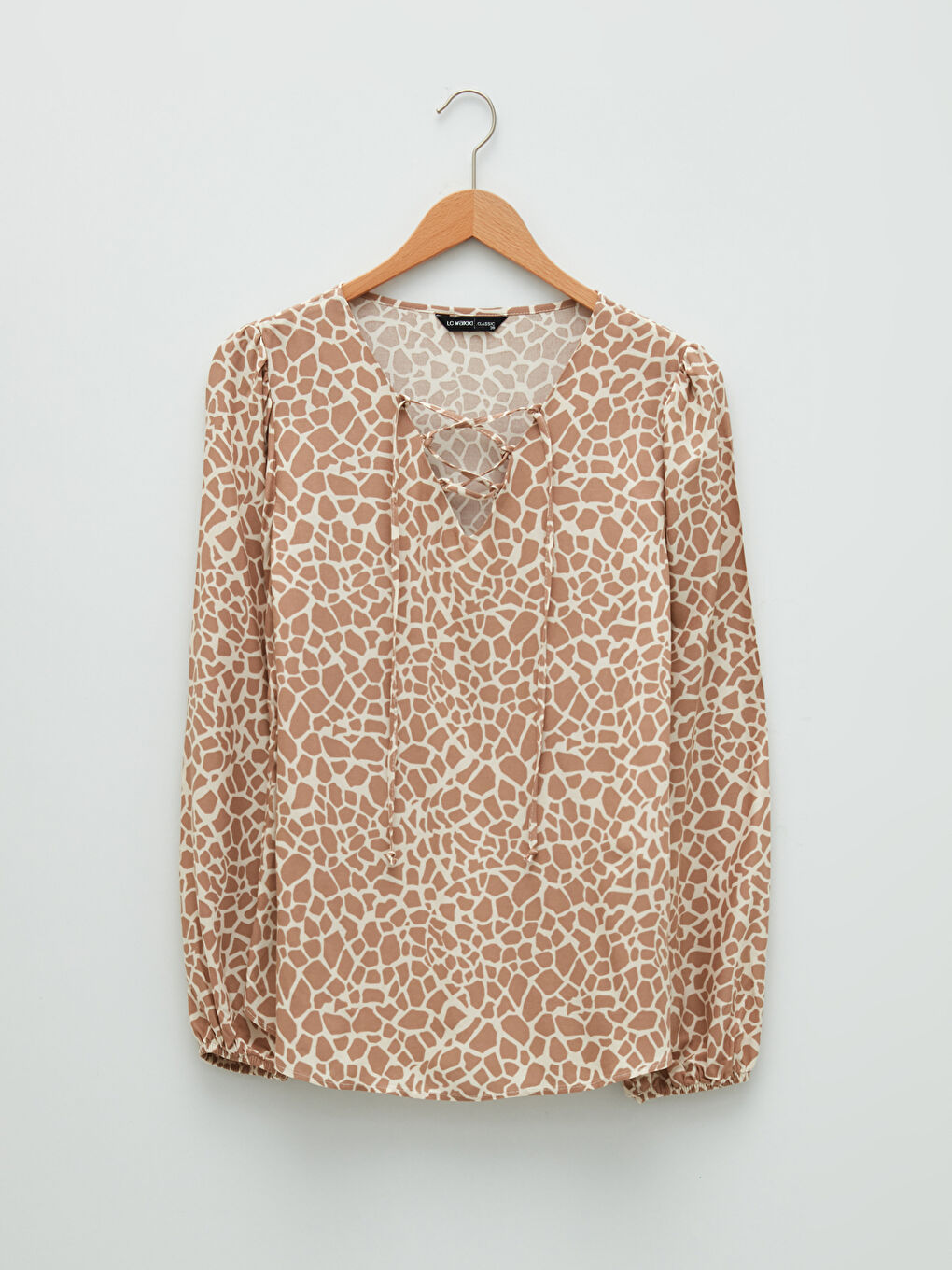 Bej Bağlamalı Yaka Çiçekli Uzun Kollu Viskon Kadın Bluz-4