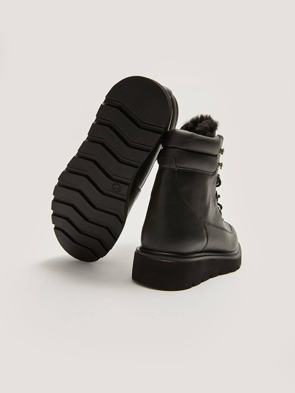 Әйелдерге арналған қалың табанды баулы былғары көріністі қар етігі-3