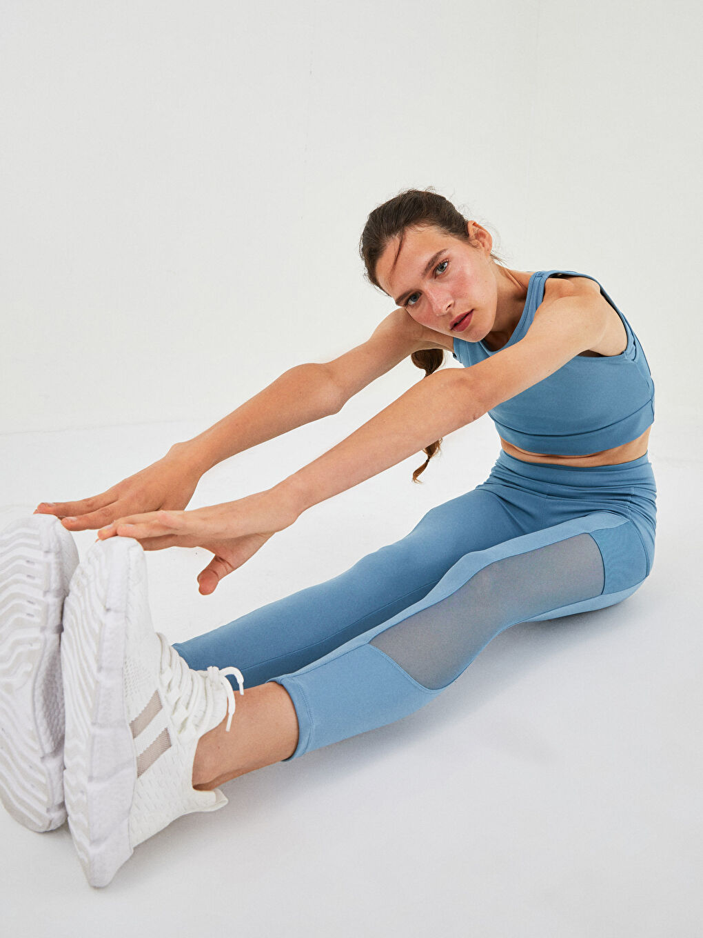 Elastic Waist Straight Pocket Detailed Women's Sports Leggings-1